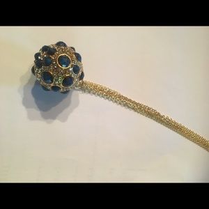 Amrita Singh statement necklace